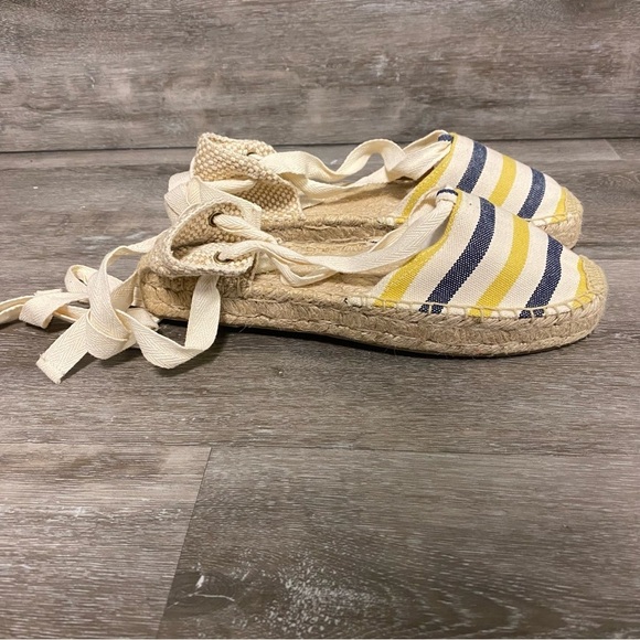 SOLUDOS | Striped Gladiator Platform Sandals Size 8.5 - Picture 2 of 12